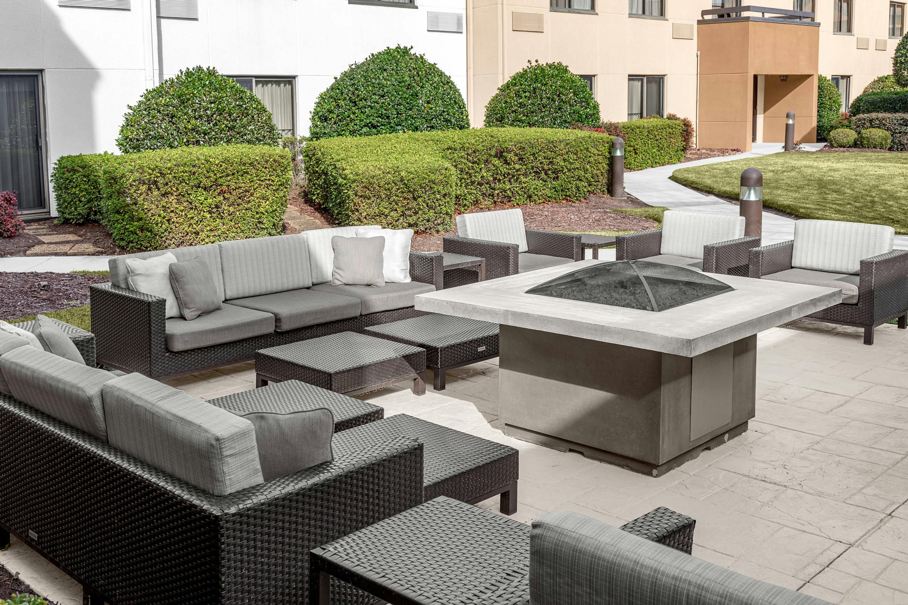 شرفة مرصوفة