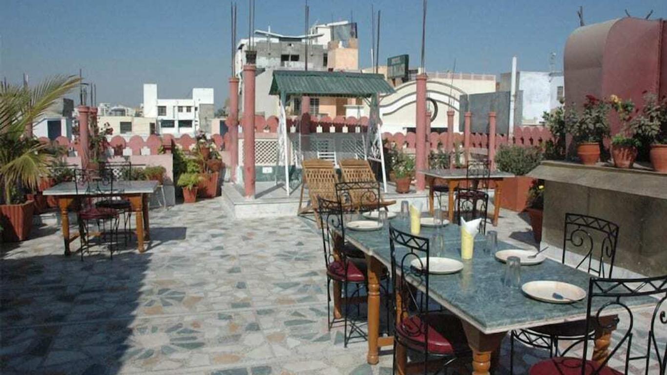 رويال أشييانا بالاس هوتل