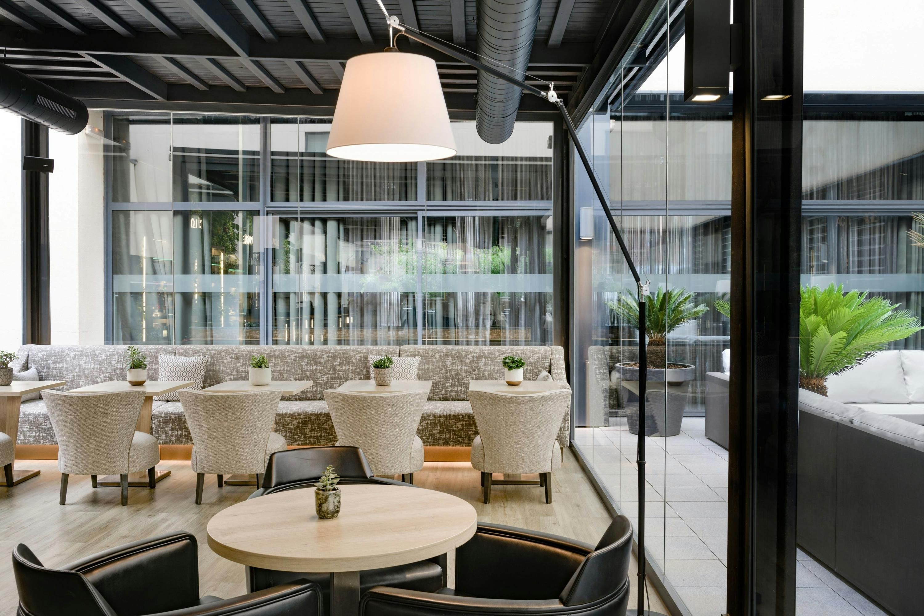 شرفة مرصوفة