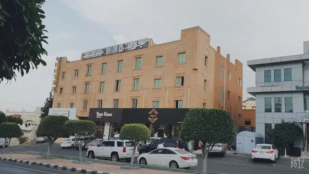 مبنى