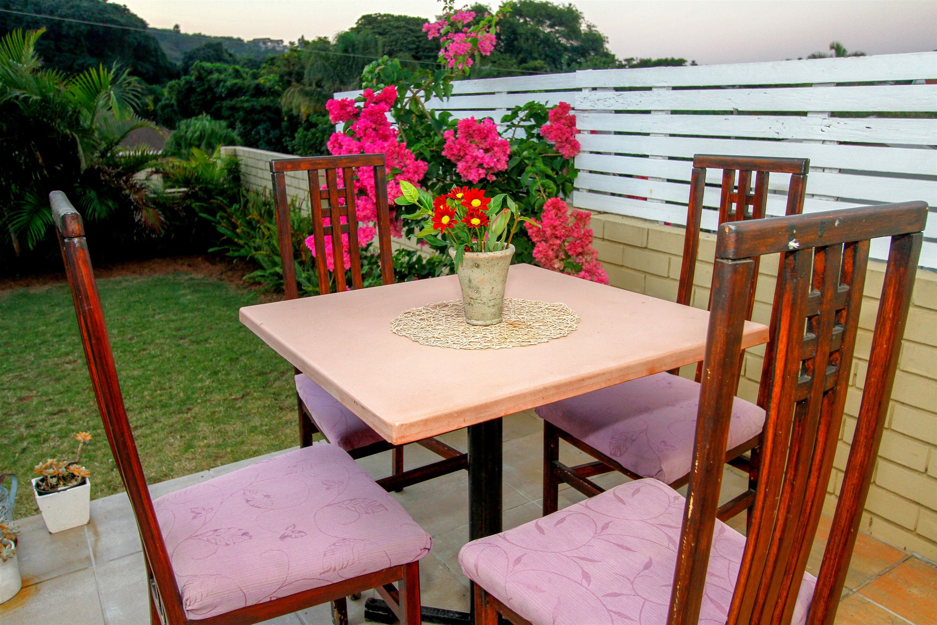 شرفة مرصوفة