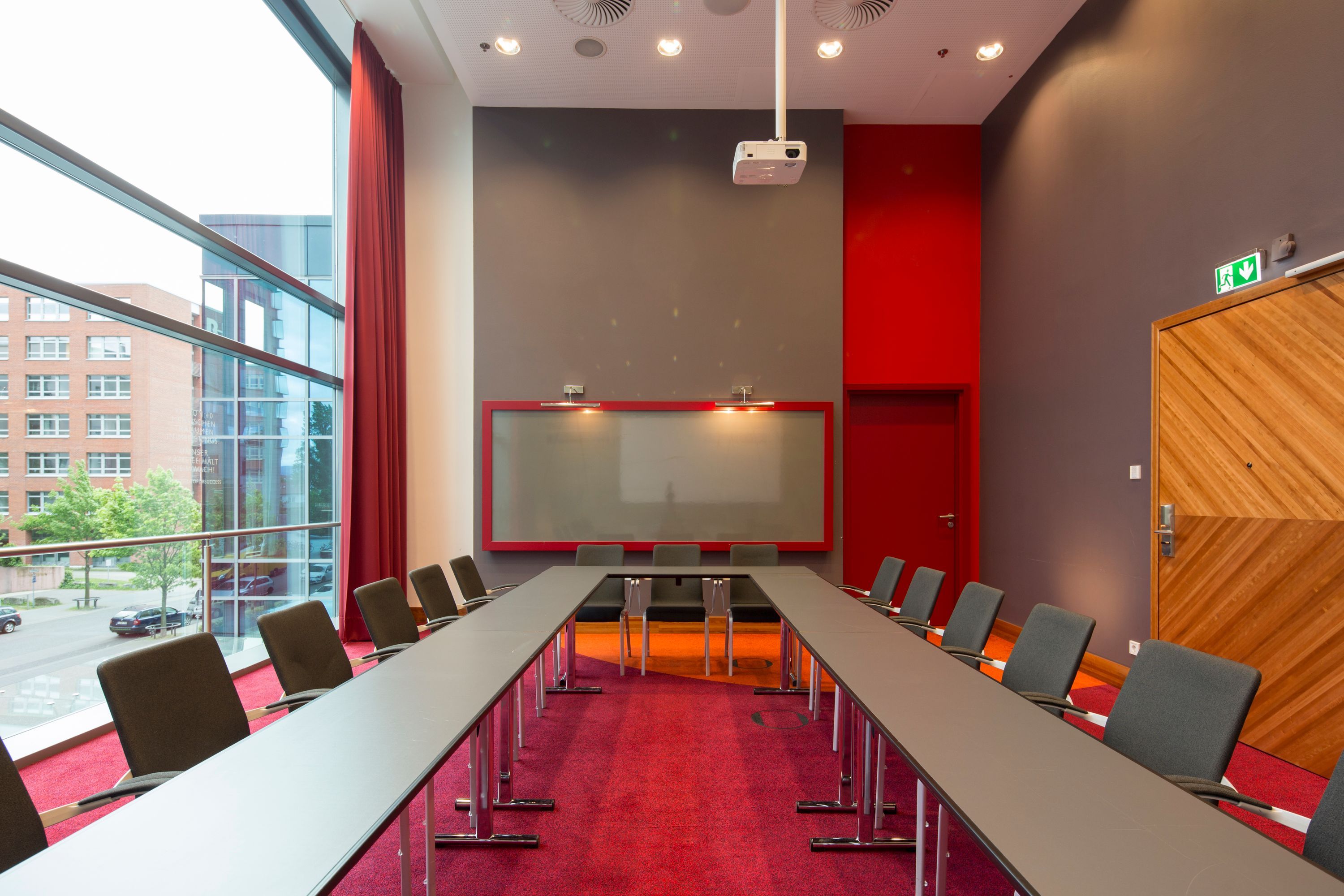 غرفة الاجتماعات