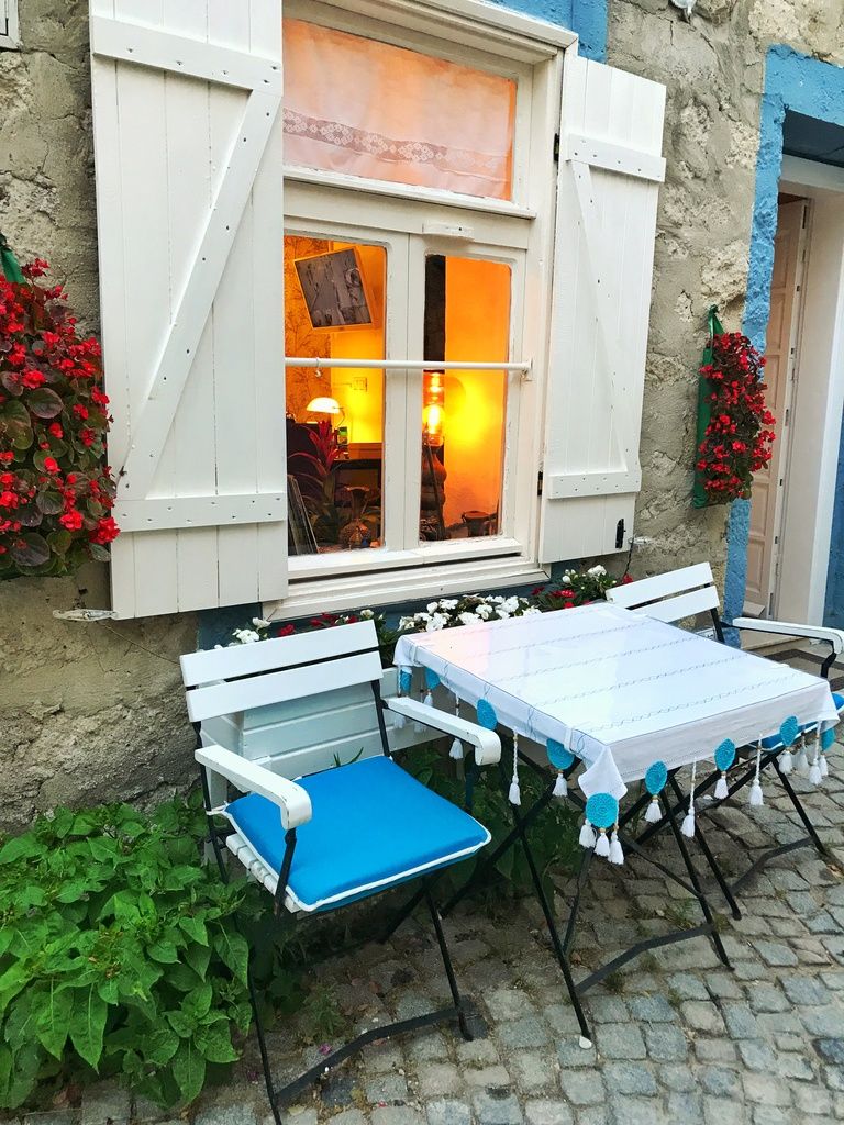 شرفة مرصوفة